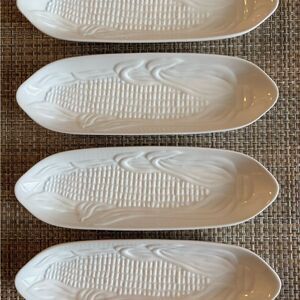 Sur La Table Set Of 4 White Porcelain Corn Holders 9.5”